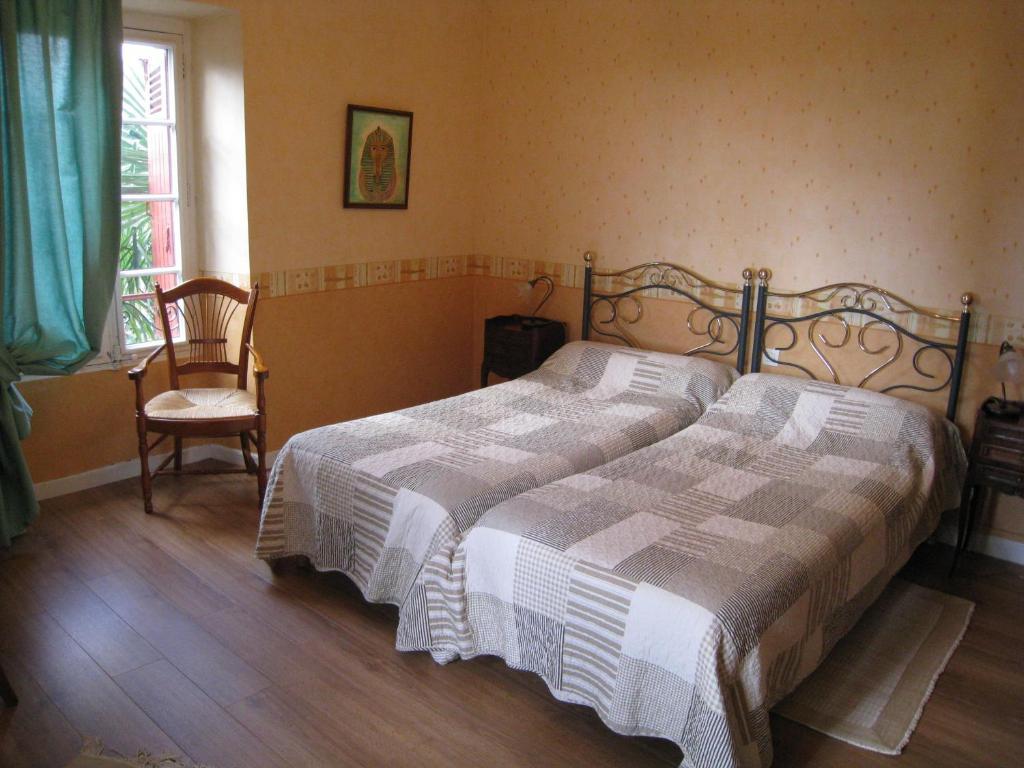 Chambres D'Hotes Closerie Du Guilhat Salies-de-Bearn Exterior photo