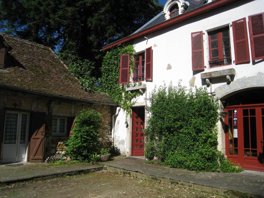 Chambres D'Hotes Closerie Du Guilhat Salies-de-Bearn Exterior photo